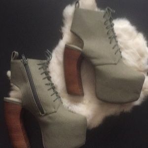 Jeffery Campbell platform